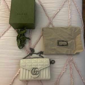 Gucci Cream Quilted Women's Bag